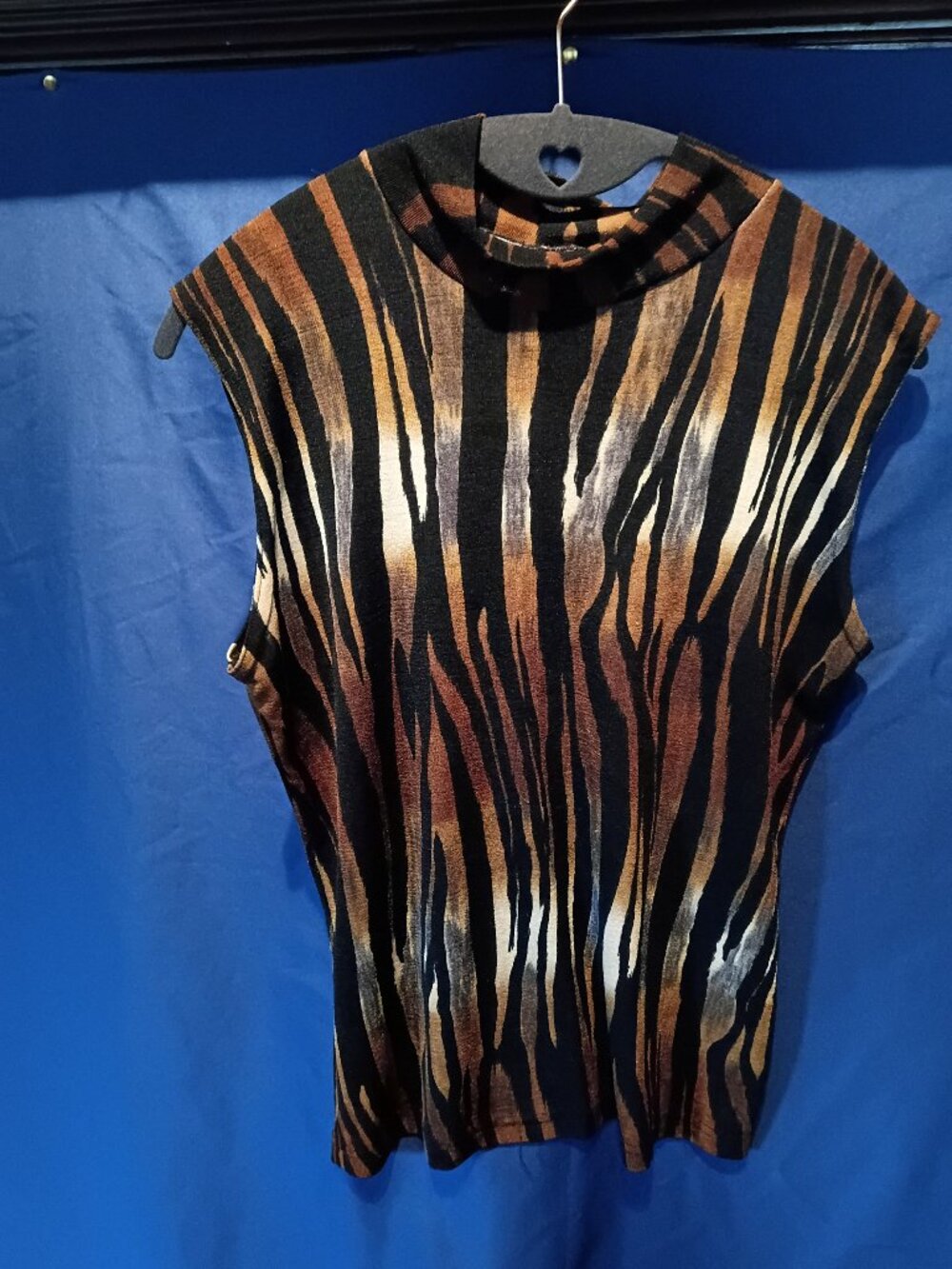 Tiger print mock neck top Large